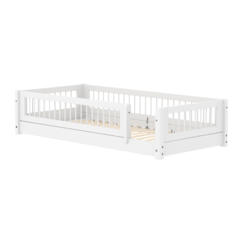 Montessori voodi Flexa White Crossbars koos turvapiirdega