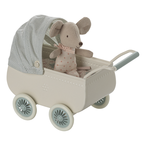 Miniatuurne Maileg nukuvanker koos beebiga