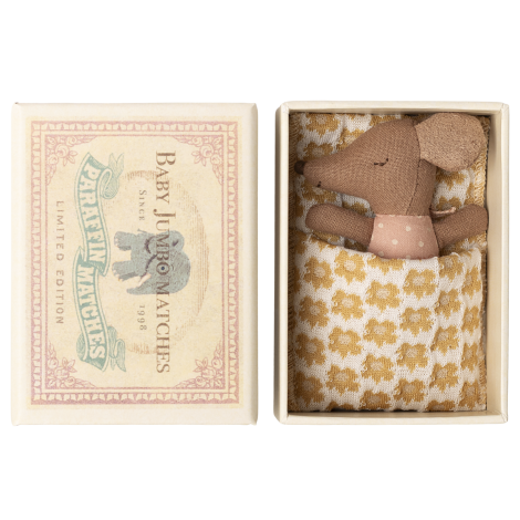 Maileg Hiirebeebi tikutoosis (AW25)-Virsikuroosa