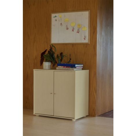 Madal kapp Flexa Saga, sooneline esikülg