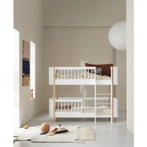 Wood Mini+ võrevoodi ja Mini+ lastevoodi laienduskomplekt madalaks narivoodiks - Oliver Furniture-Valge/tamm